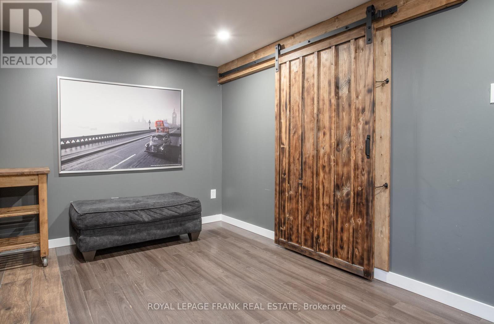 












450 SEDAN CRESCENT

,
Oshawa (Central),




Ontario
L1H3G3

