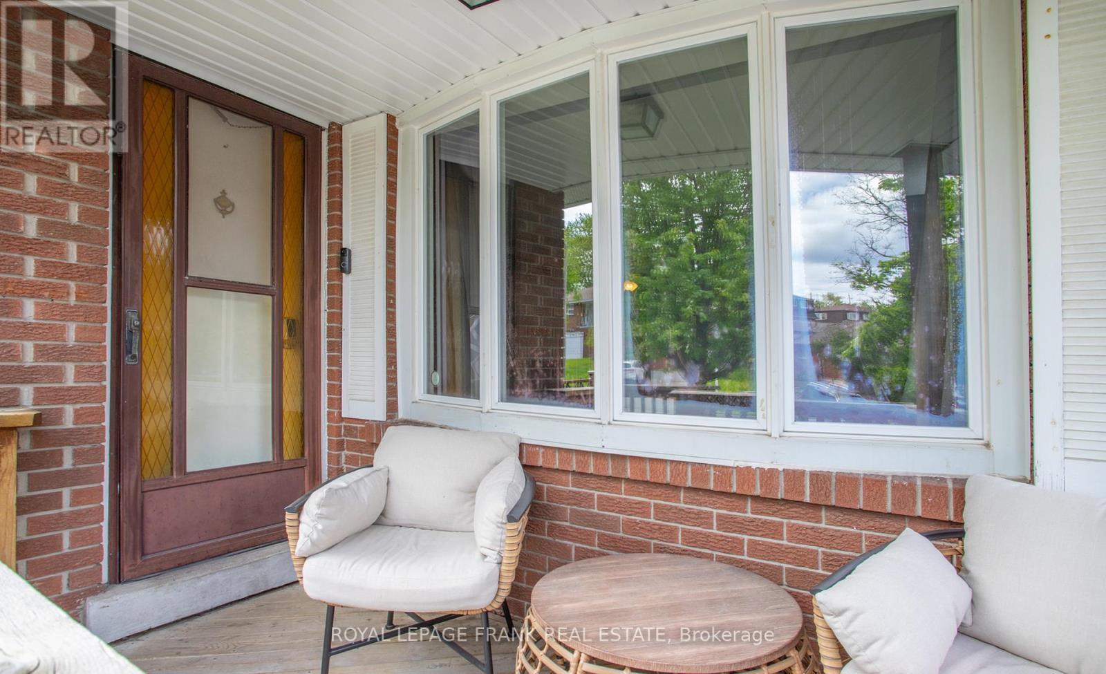 












450 SEDAN CRESCENT

,
Oshawa (Central),




Ontario
L1H3G3

