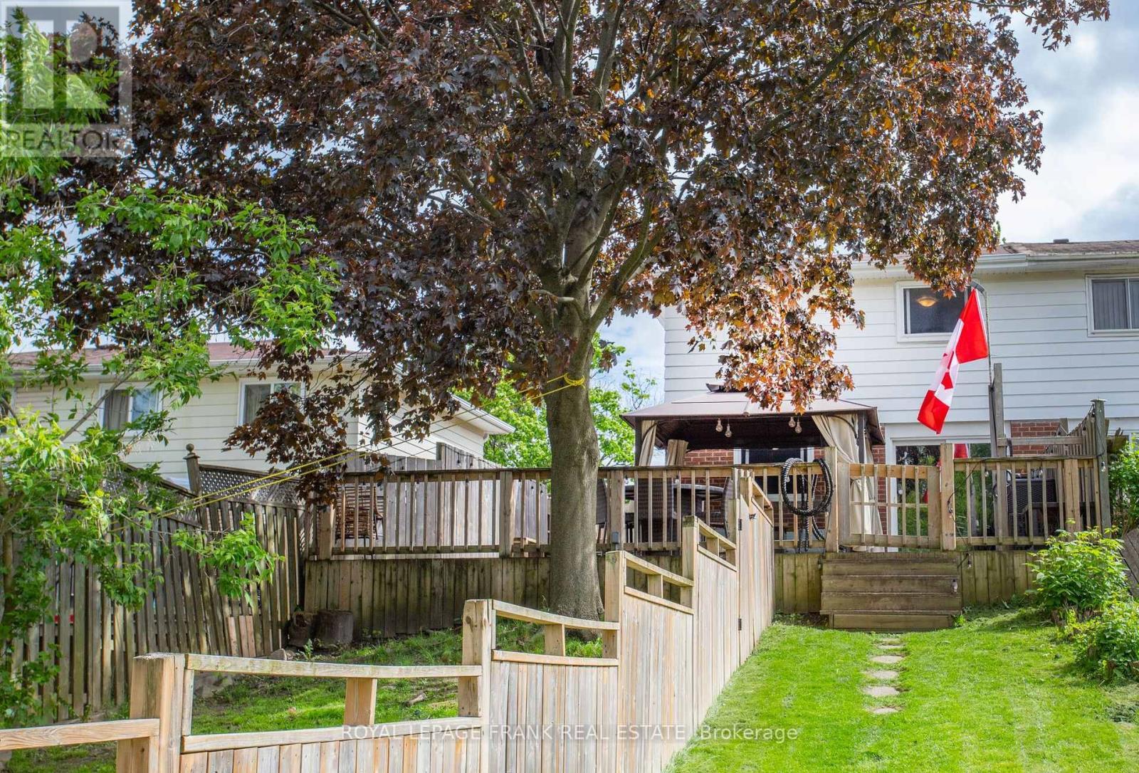 












450 SEDAN CRESCENT

,
Oshawa (Central),




Ontario
L1H3G3

