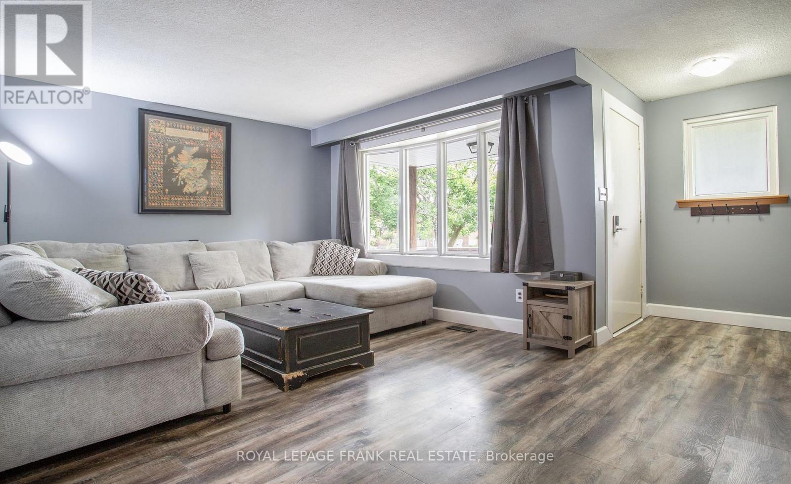












450 SEDAN CRESCENT

,
Oshawa (Central),




Ontario
L1H3G3


