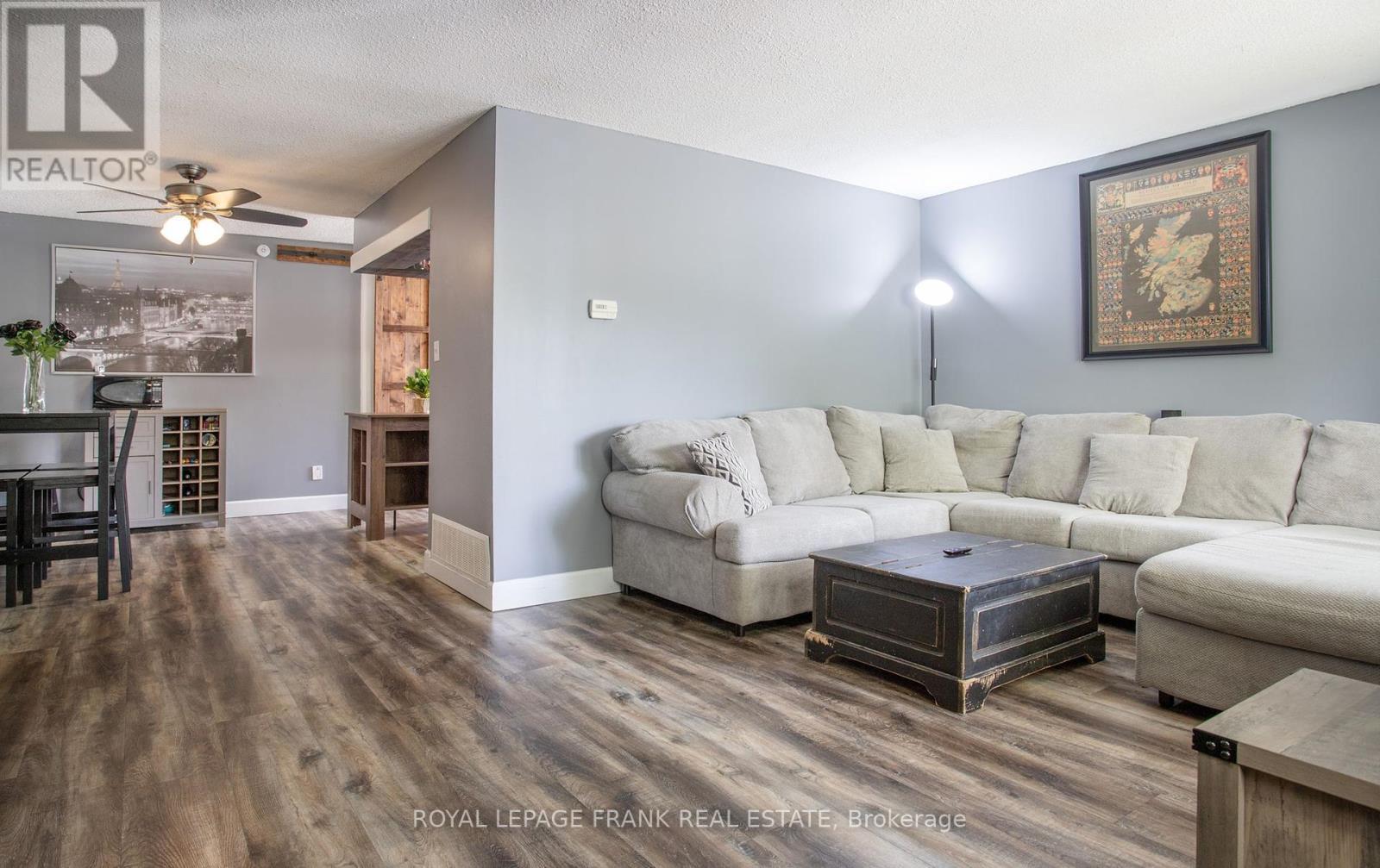 












450 SEDAN CRESCENT

,
Oshawa (Central),




Ontario
L1H3G3

