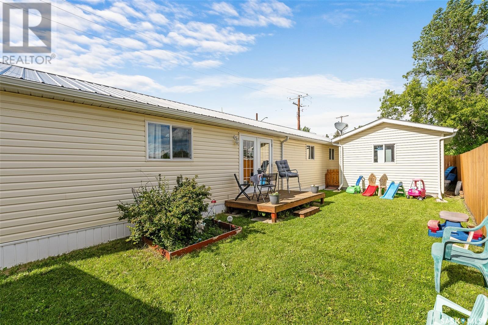 












116 Larch STREET

,
Caronport,




Saskatchewan
S0H0S0

