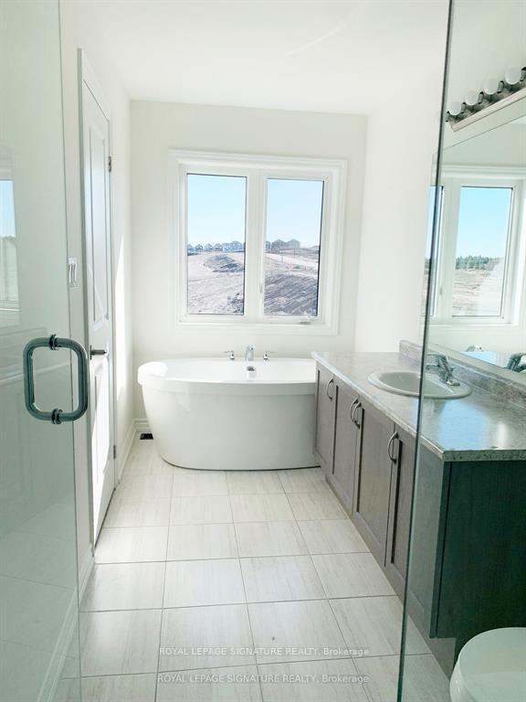 









749


Carpenter

Trail,
Peterborough North,




ON
K9K 0J3

