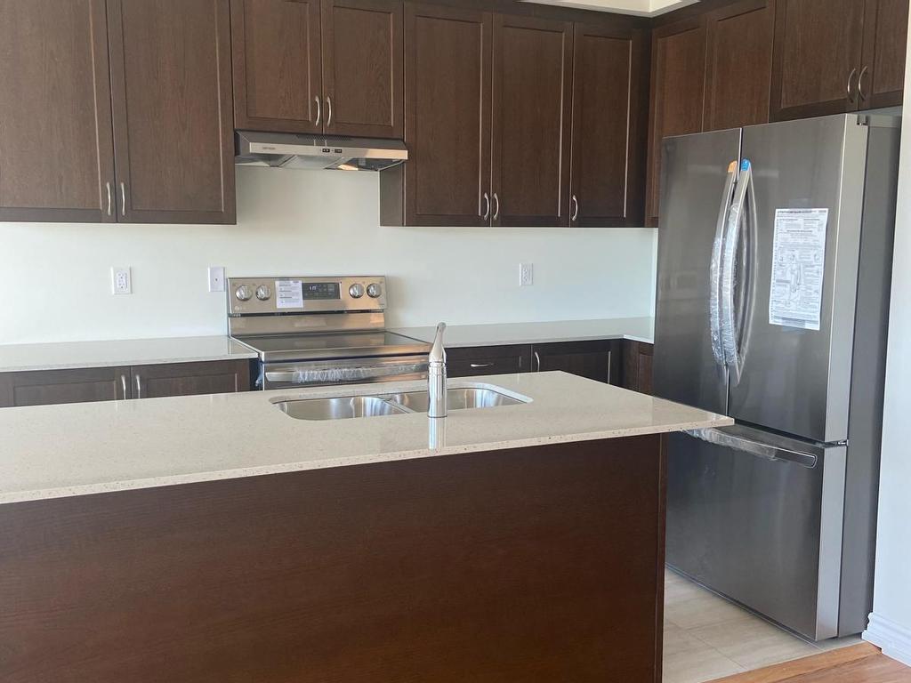 









749


Carpenter

Trail,
Peterborough North,




ON
K9K 0J3


