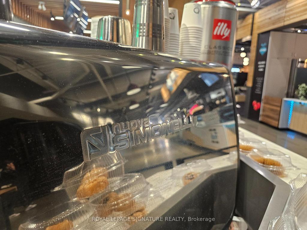 









17600


Yonge

Street,
Newmarket,




ON
L3Y 4Z1

