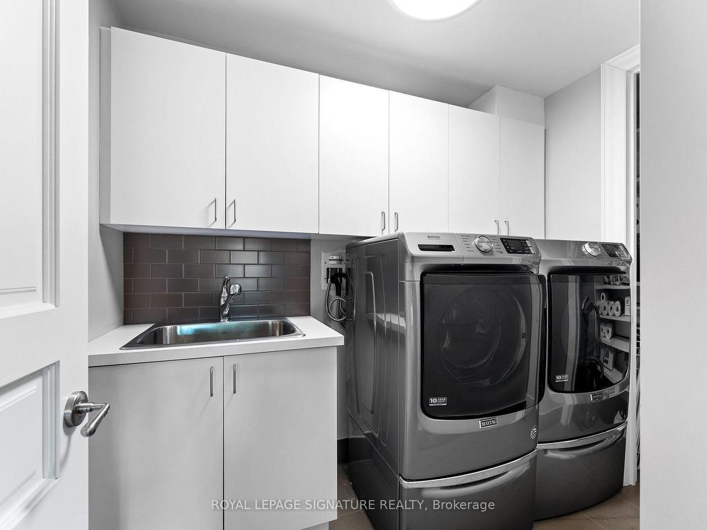 









155


St. Clair

Avenue West, 603,
Toronto,




ON
M4V 0A1

