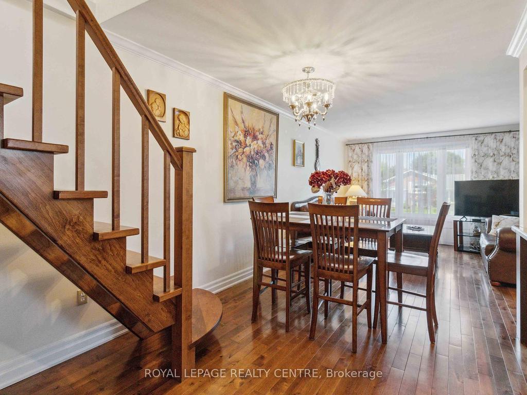 









504


Galedowns

Court,
Mississauga,




ON
L5A 3H9


