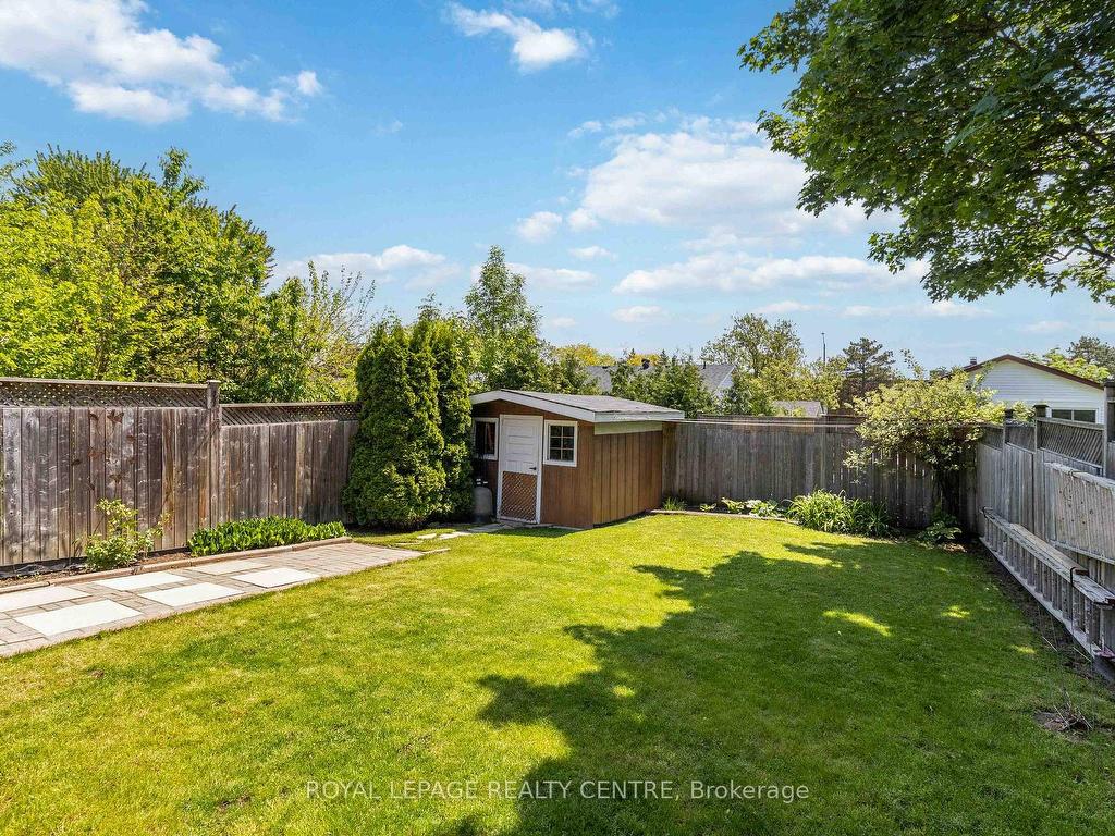 









504


Galedowns

Court,
Mississauga,




ON
L5A 3H9

