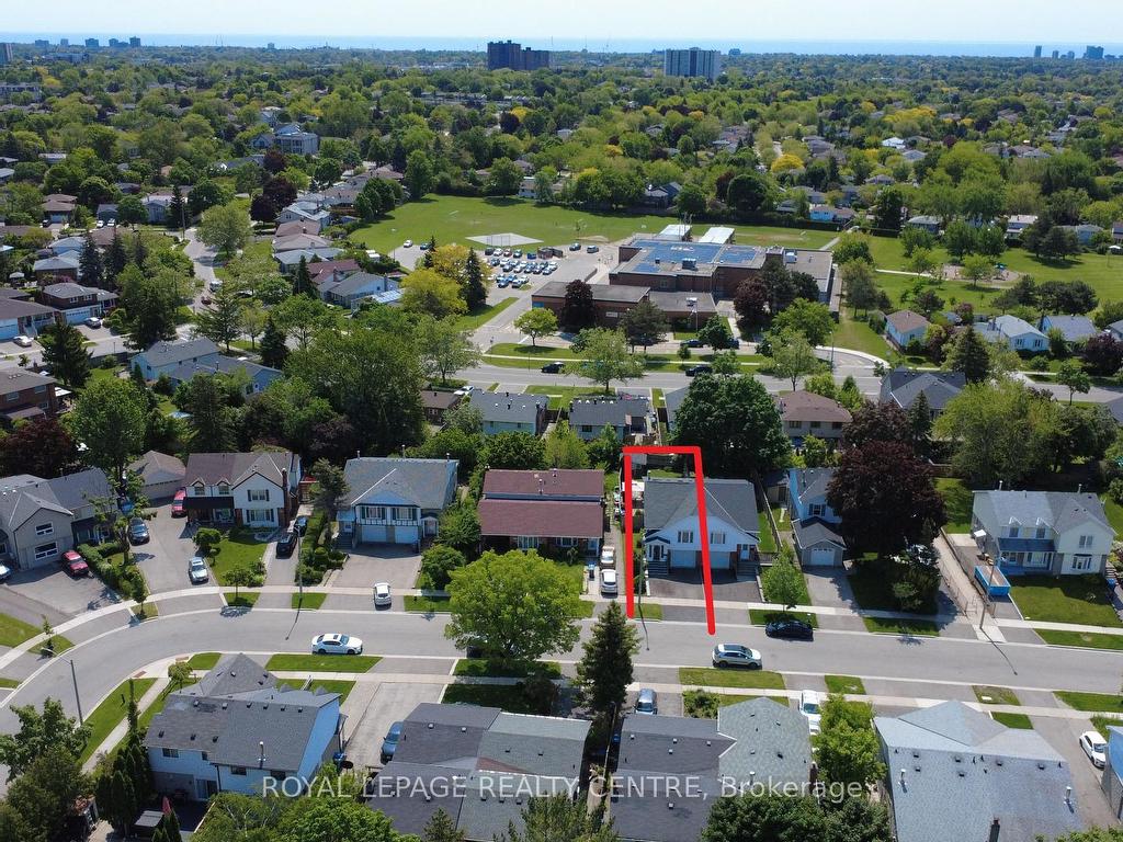 









504


Galedowns

Court,
Mississauga,




ON
L5A 3H9

