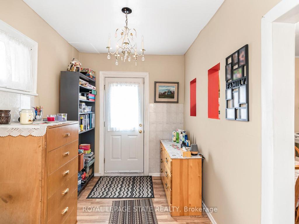 









44


Arthur

Avenue North,
Hamilton,




ON
L8L 6C5

