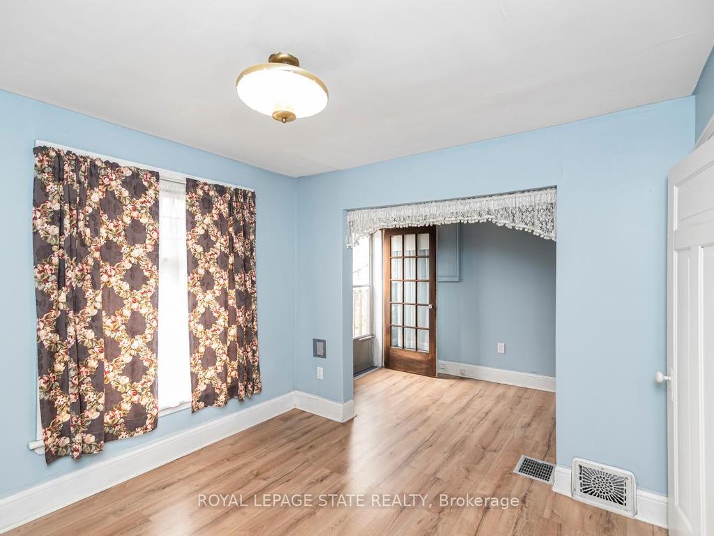 









44


Arthur

Avenue North,
Hamilton,




ON
L8L 6C5

