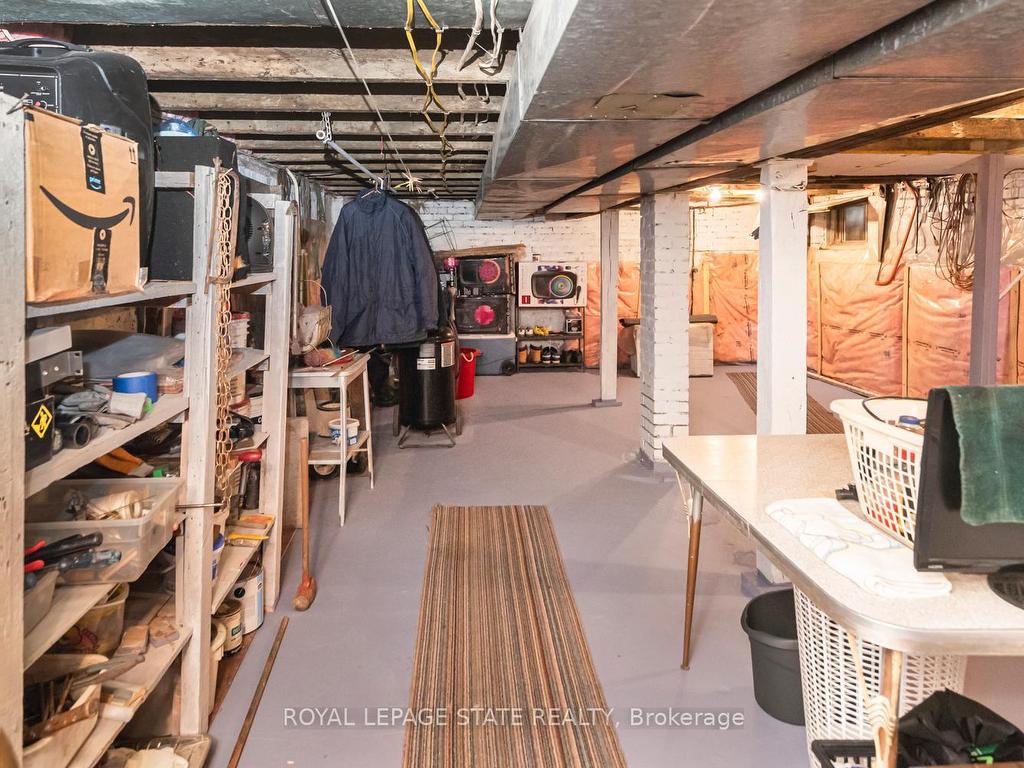 









44


Arthur

Avenue North,
Hamilton,




ON
L8L 6C5

