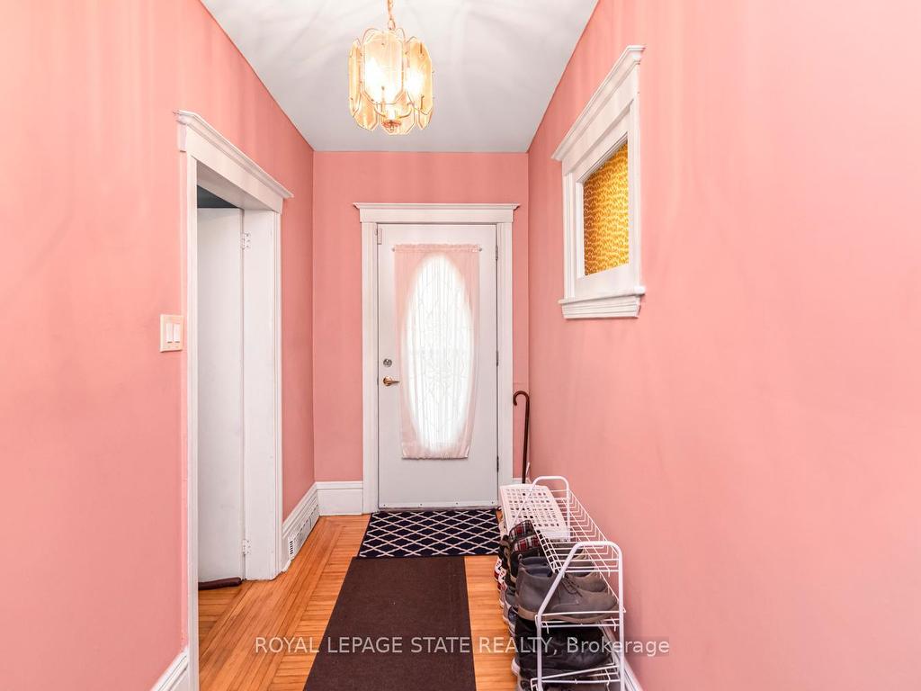 









44


Arthur

Avenue North,
Hamilton,




ON
L8L 6C5

