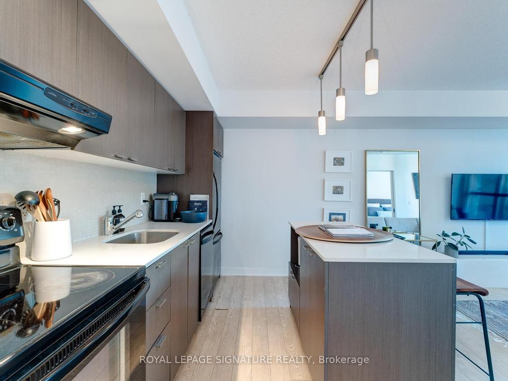 









110


Charles

Street East, 1101,
Toronto,




ON
M4Y 1T5

