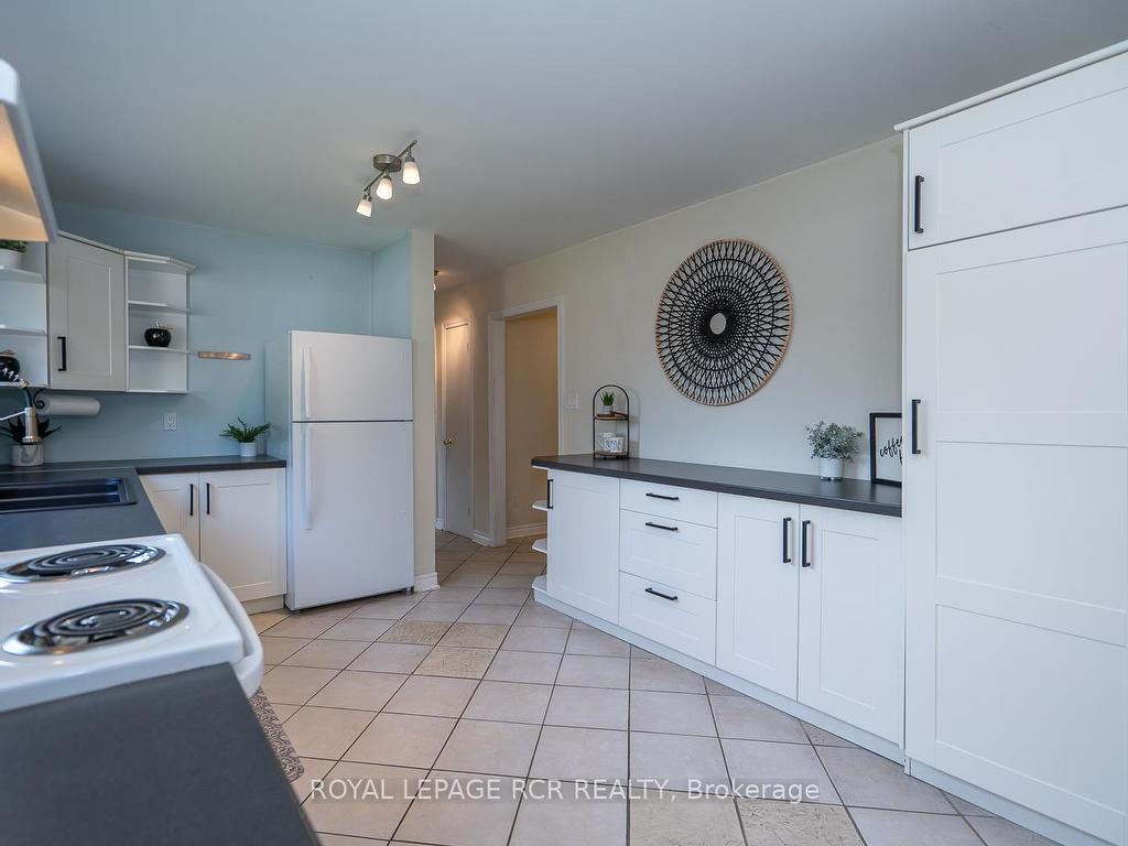 









31


Luther

Road,
East Luther Grand Valley,




ON
L9W 5R1

