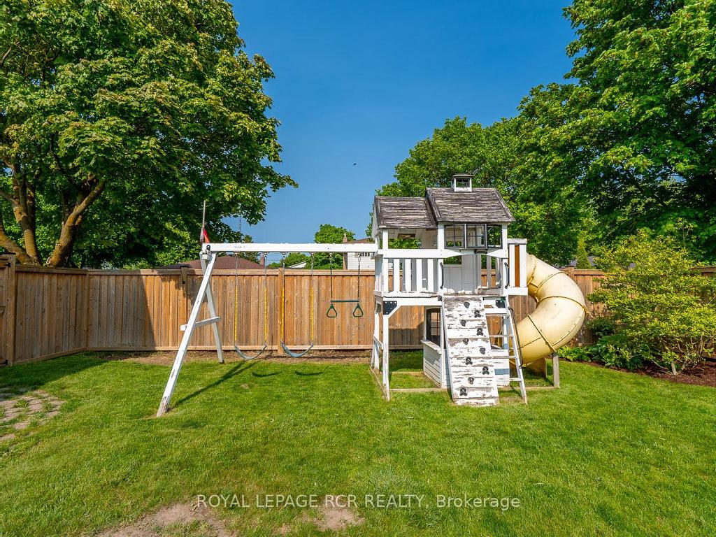 









31


Luther

Road,
East Luther Grand Valley,




ON
L9W 5R1

