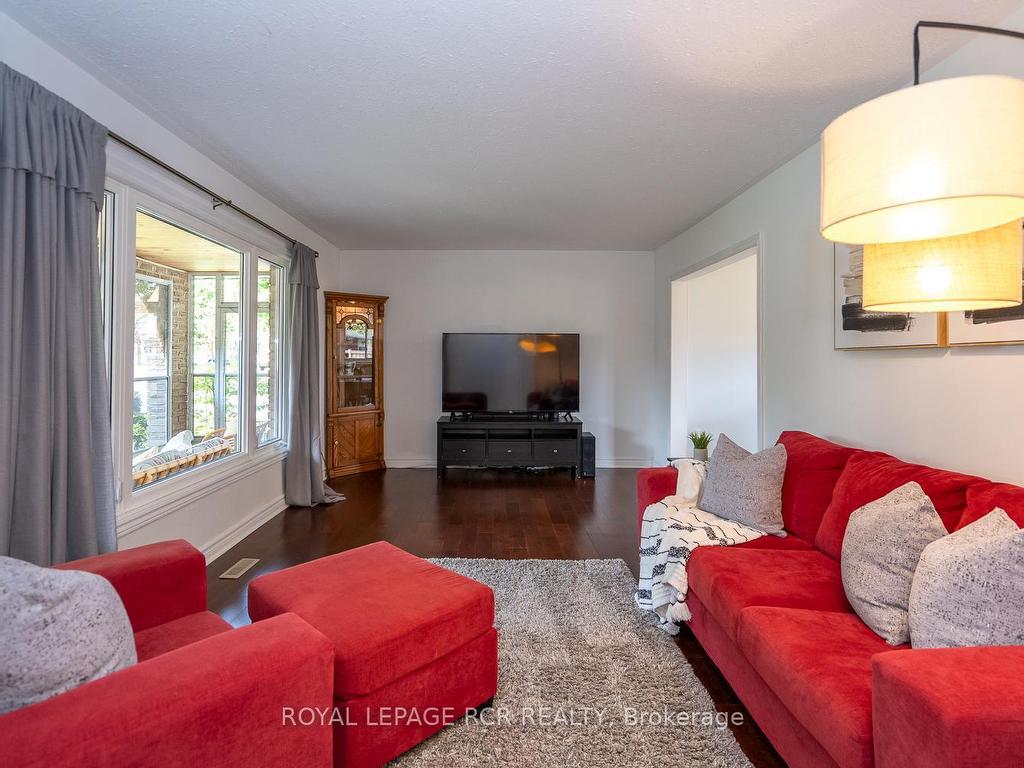 









31


Luther

Road,
East Luther Grand Valley,




ON
L9W 5R1

