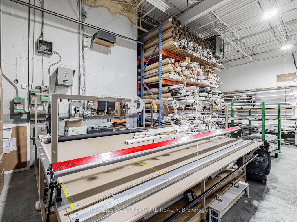 









20


Hanlan

Road, 6&7,
Vaughan,




ON
L4L 3P6

