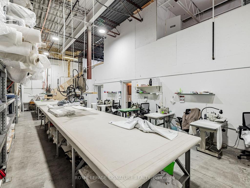 









20


Hanlan

Road, 6&7,
Vaughan,




ON
L4L 3P6

