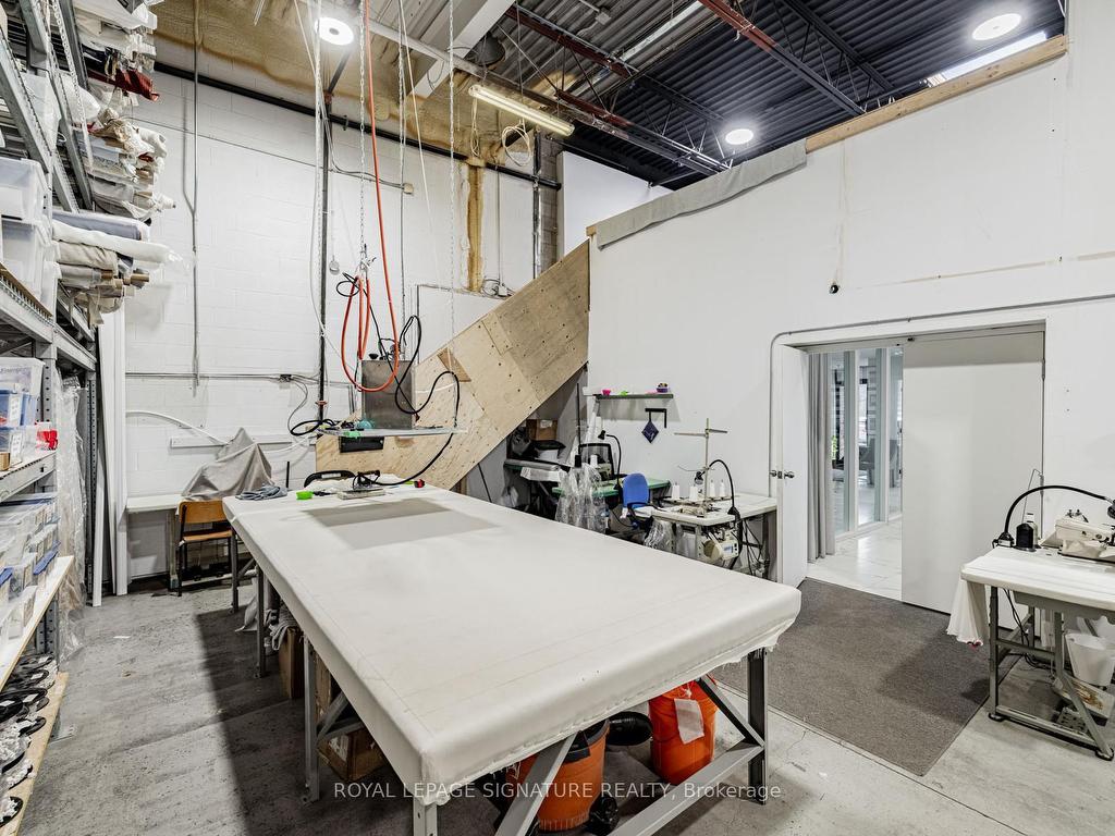 









20


Hanlan

Road, 6&7,
Vaughan,




ON
L4L 3P6


