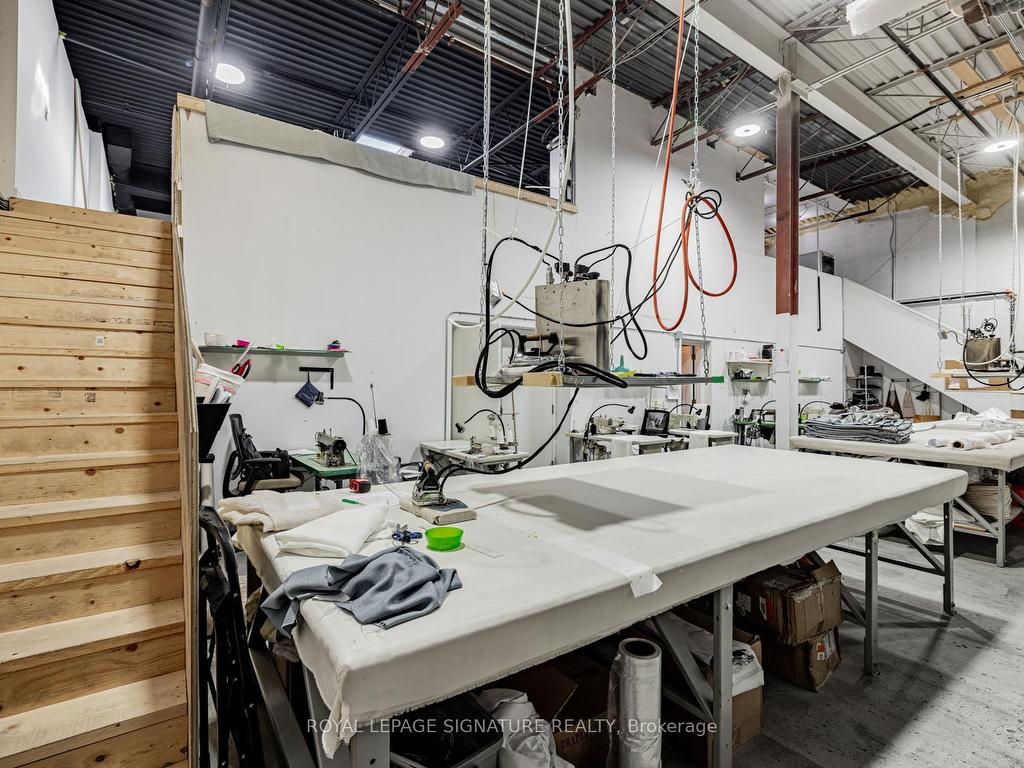 









20


Hanlan

Road, 6&7,
Vaughan,




ON
L4L 3P6

