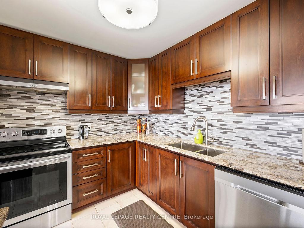 









200


Robert Speck

Parkway, 602,
Mississauga,




ON
L4Z 1S3

