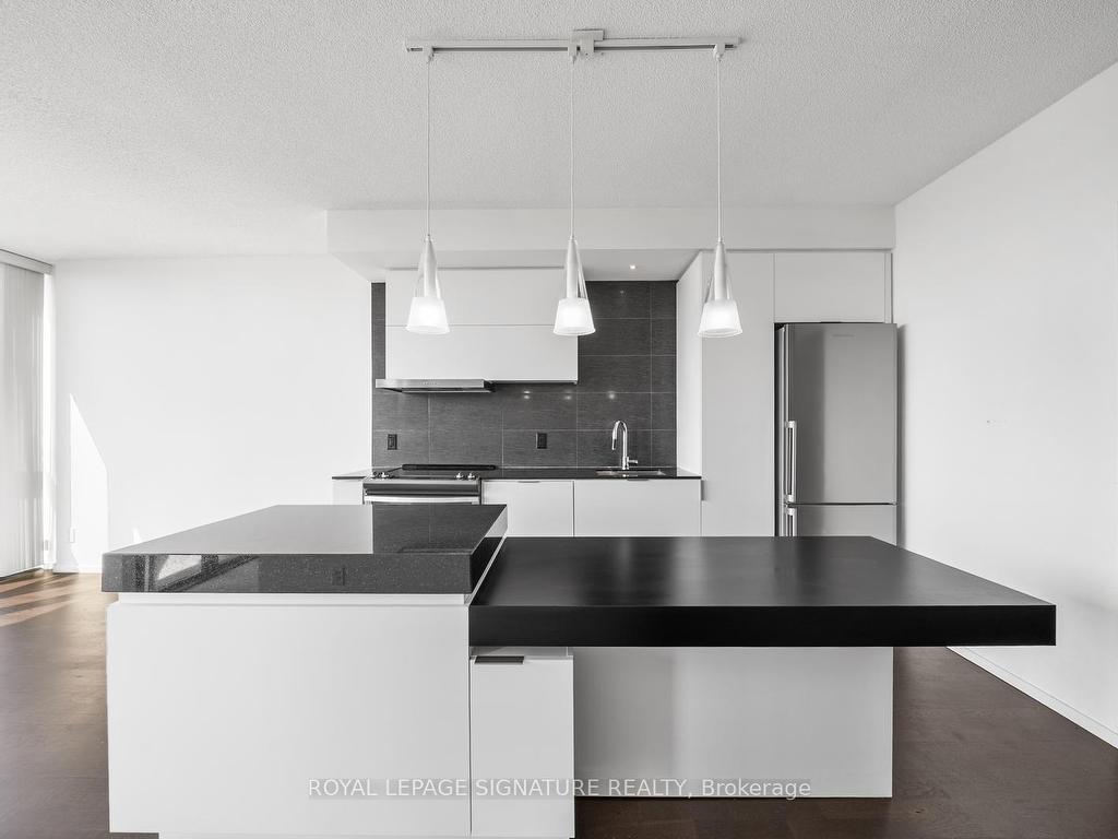 









101


Charles

Street East, 2803,
Toronto,




ON
M4Y 1V2

