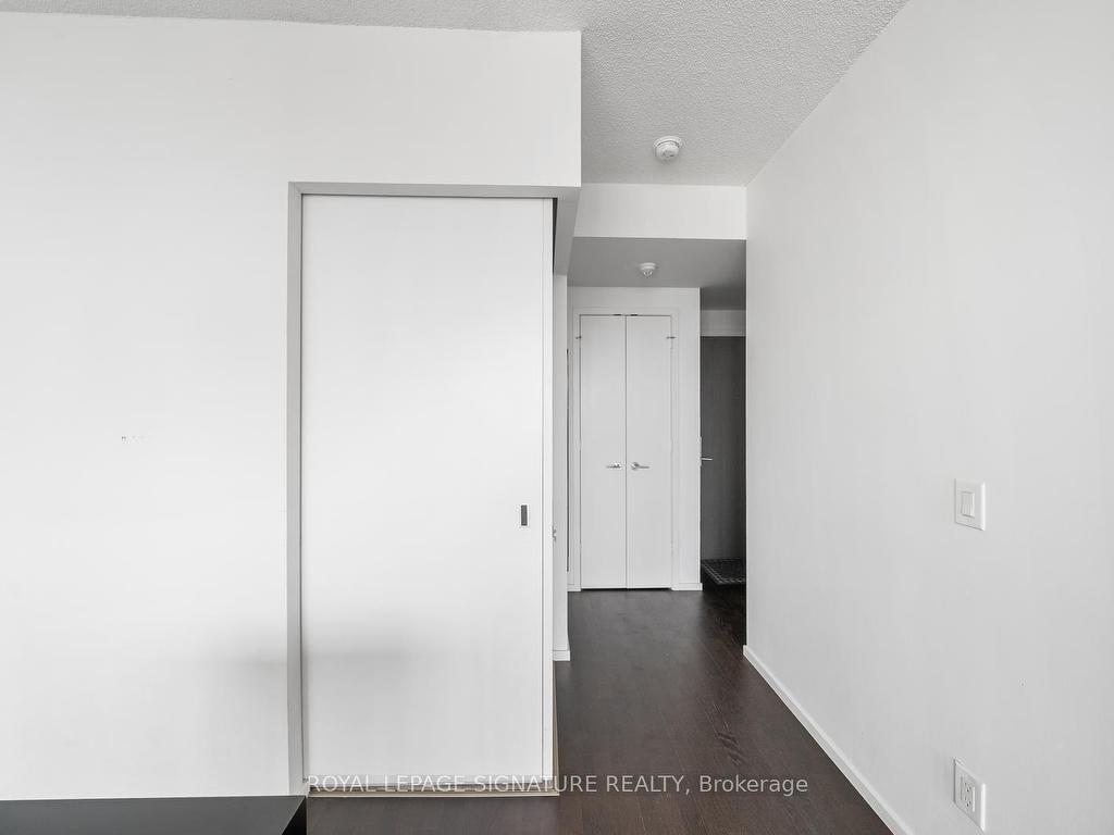 









101


Charles

Street East, 2803,
Toronto,




ON
M4Y 1V2

