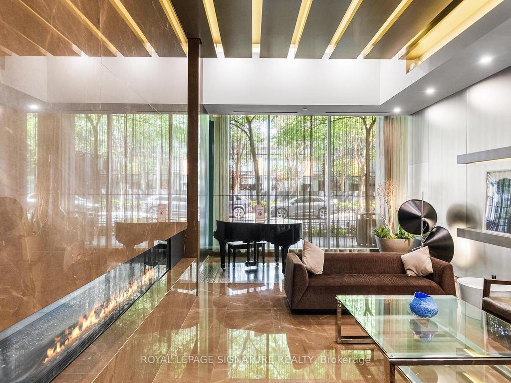 









101


Charles

Street East, 2803,
Toronto,




ON
M4Y 1V2

