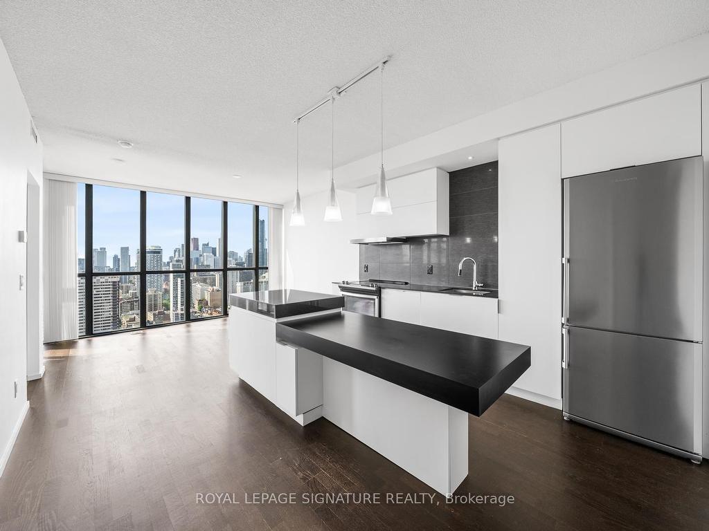 









101


Charles

Street East, 2803,
Toronto,




ON
M4Y 1V2

