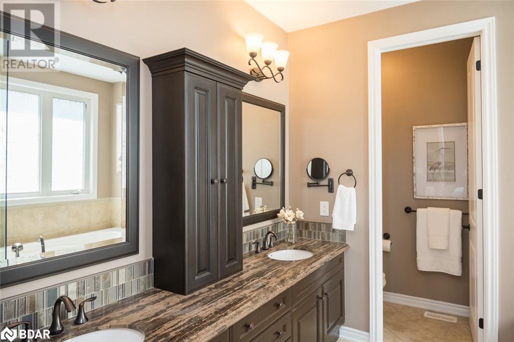 












485 PRINGLE Avenue Unit# 2

,
Milton,




Ontario
L9T8A9

