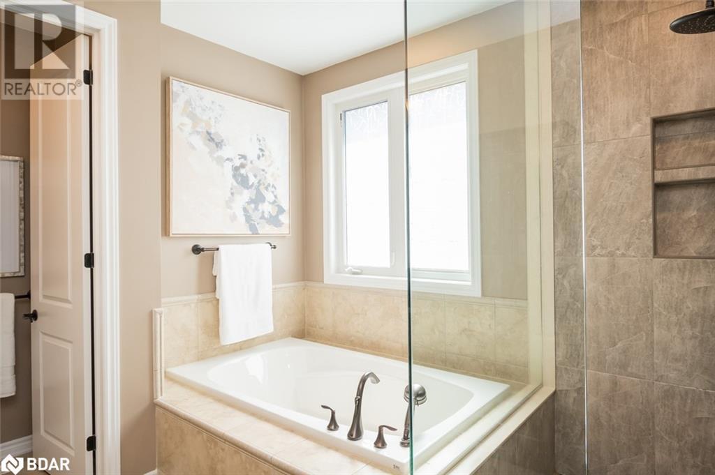 












485 PRINGLE Avenue Unit# 2

,
Milton,




Ontario
L9T8A9

