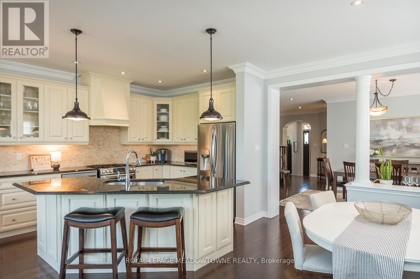 












2 - 485 PRINGLE AVENUE

,
Milton,




Ontario
L9T8A9

