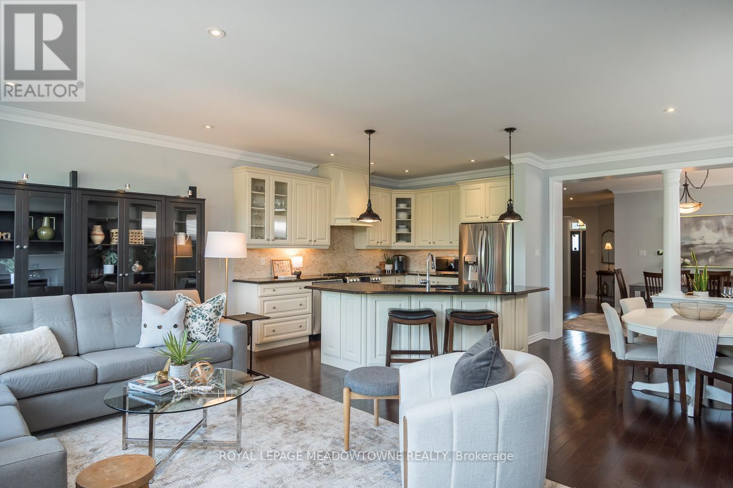 












2 - 485 PRINGLE AVENUE

,
Milton,




Ontario
L9T8A9

