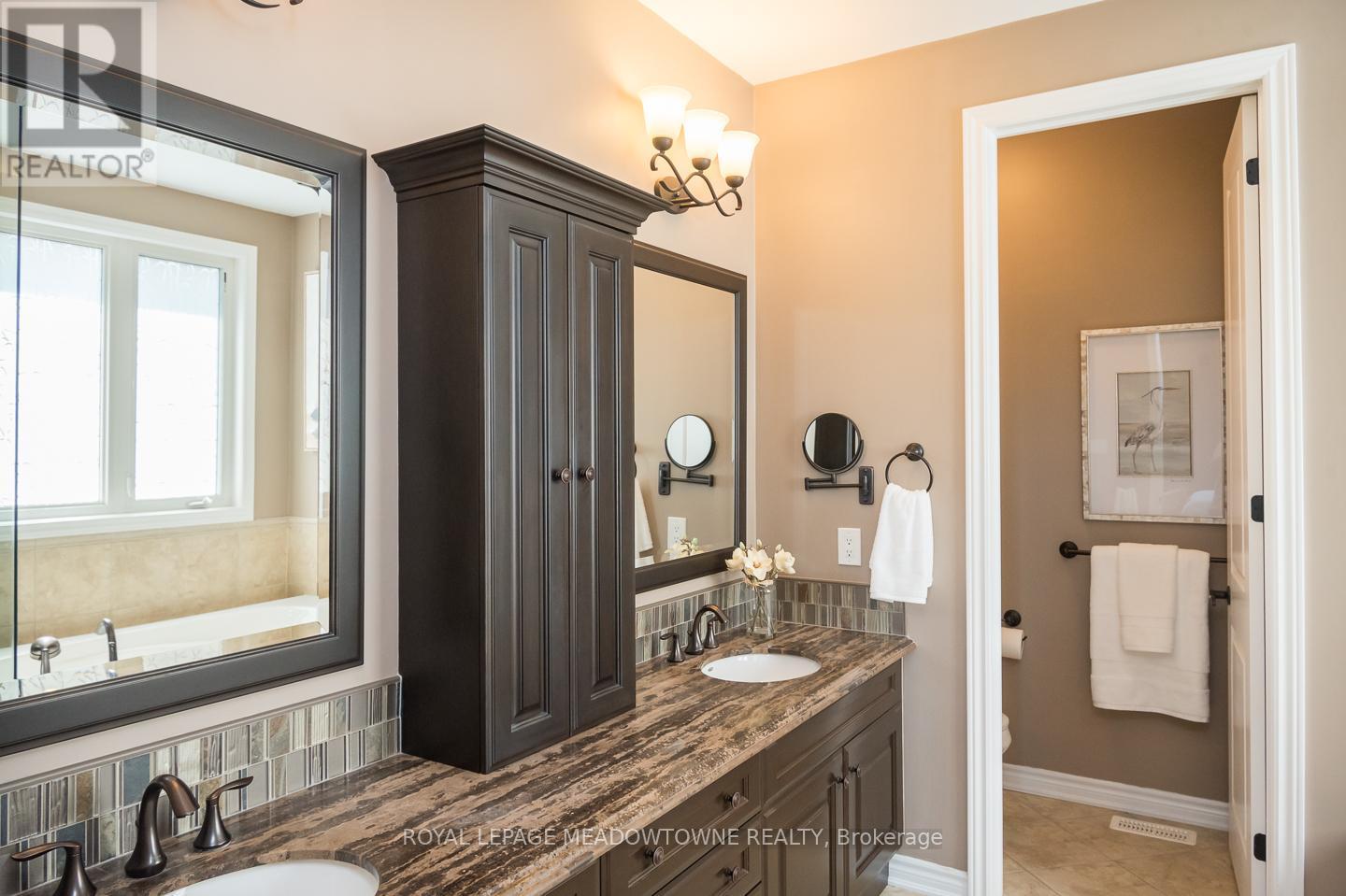 












2 - 485 PRINGLE AVENUE

,
Milton,




Ontario
L9T8A9

