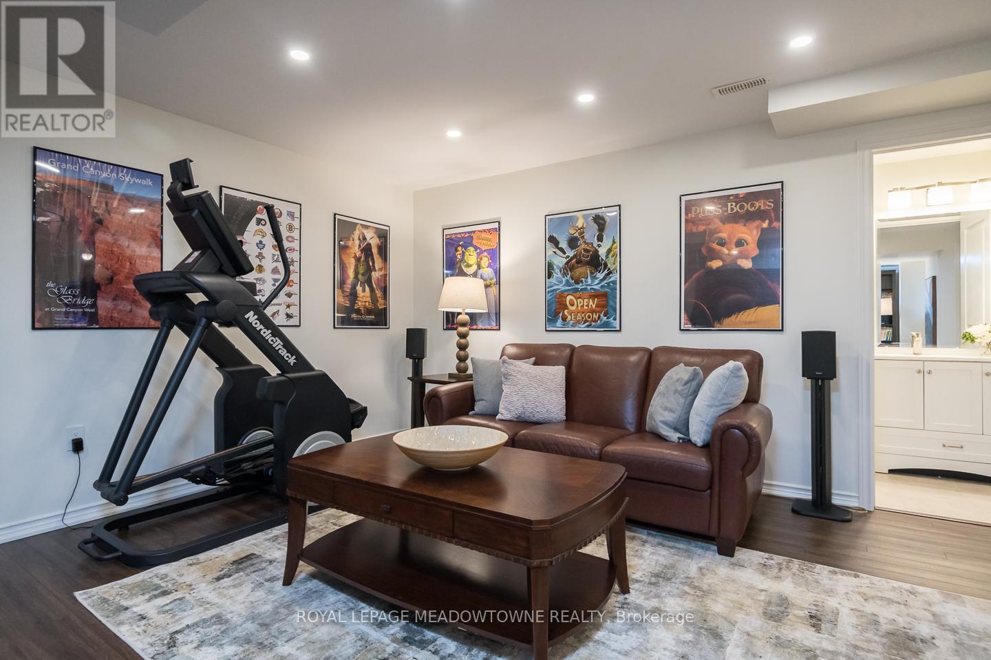 












2 - 485 PRINGLE AVENUE

,
Milton,




Ontario
L9T8A9

