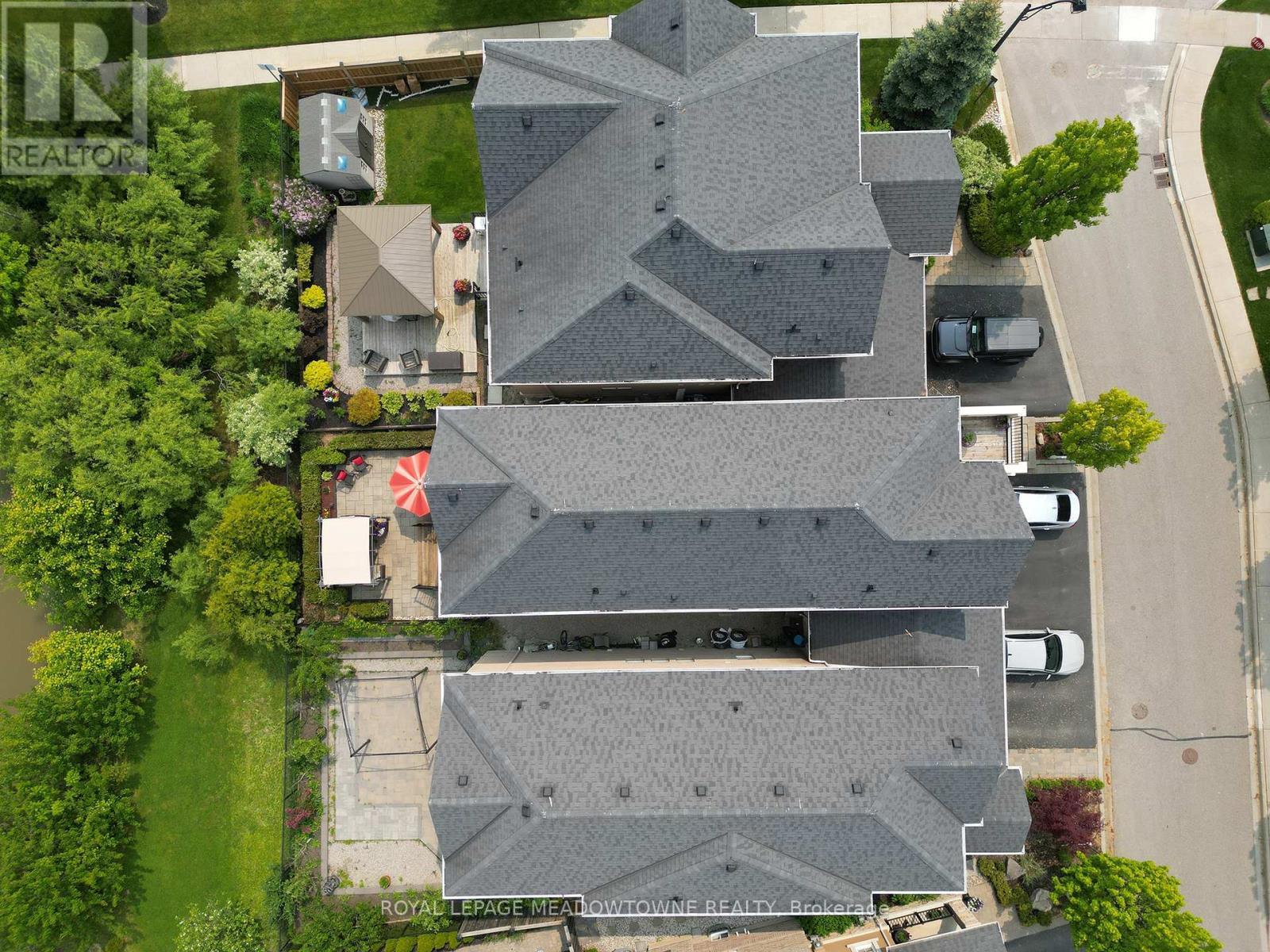 












2 - 485 PRINGLE AVENUE

,
Milton,




Ontario
L9T8A9

