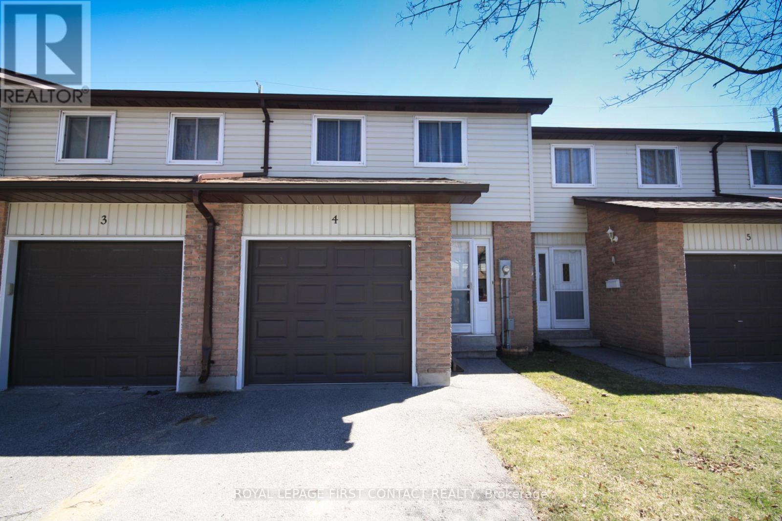 












4 - 261 ROSE STREET

,
Barrie,




Ontario
L4M2V3

