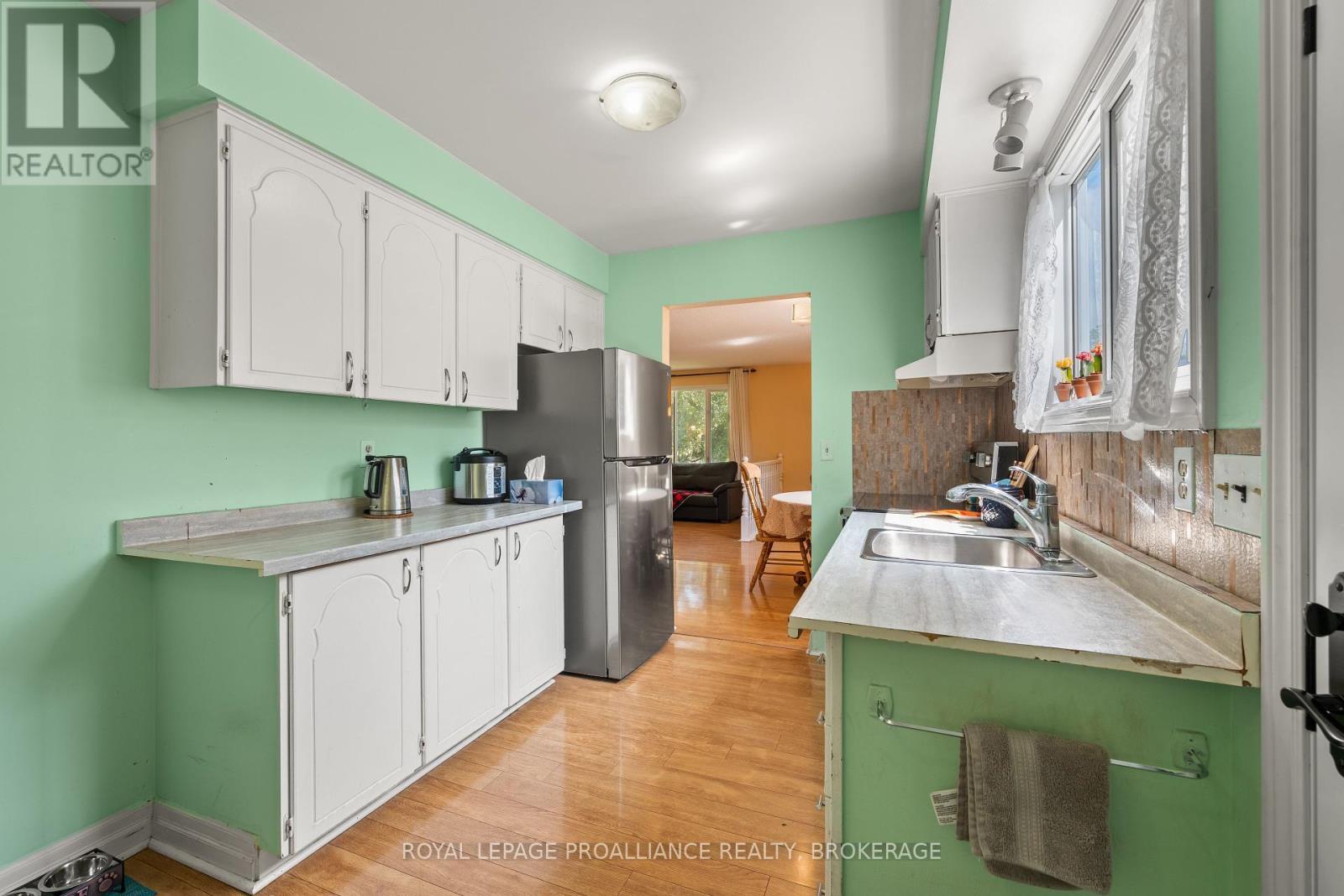 












957 OLD COLONY ROAD

,
Kingston (North of Taylor-Kidd Blvd),




Ontario
K7P1H5

