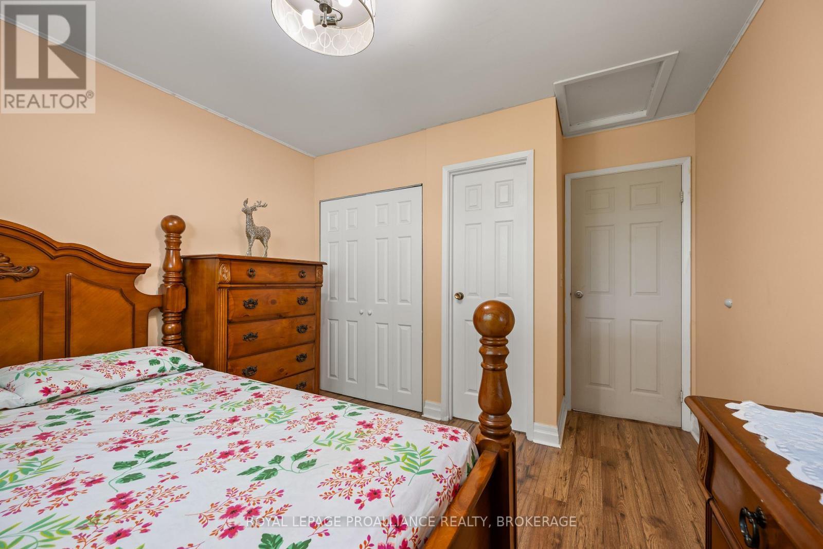 












957 OLD COLONY ROAD

,
Kingston (North of Taylor-Kidd Blvd),




Ontario
K7P1H5

