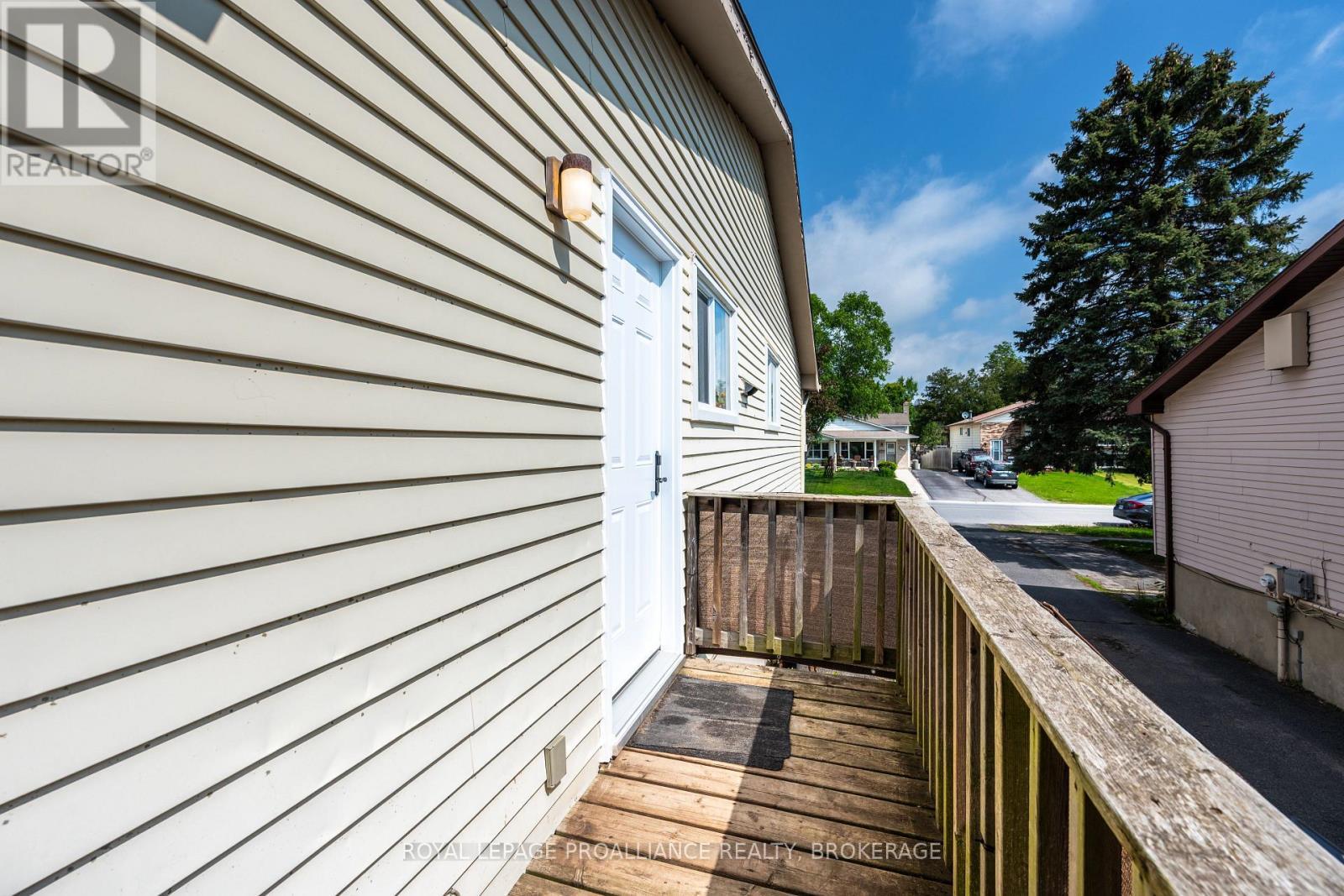 












957 OLD COLONY ROAD

,
Kingston (North of Taylor-Kidd Blvd),




Ontario
K7P1H5

