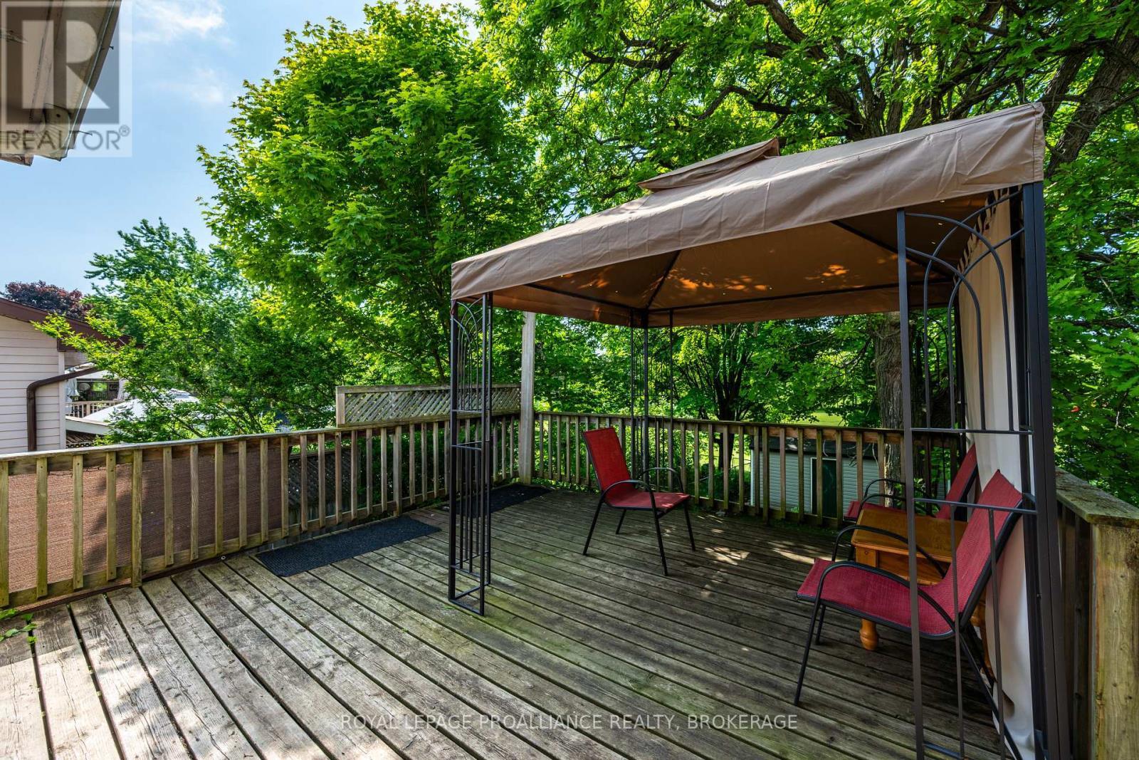 












957 OLD COLONY ROAD

,
Kingston (North of Taylor-Kidd Blvd),




Ontario
K7P1H5

