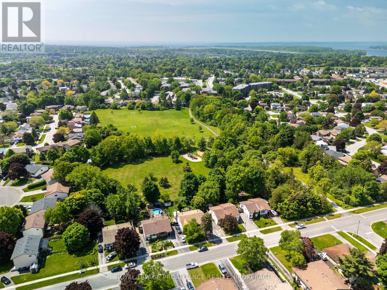 












957 OLD COLONY ROAD

,
Kingston (North of Taylor-Kidd Blvd),




Ontario
K7P1H5

