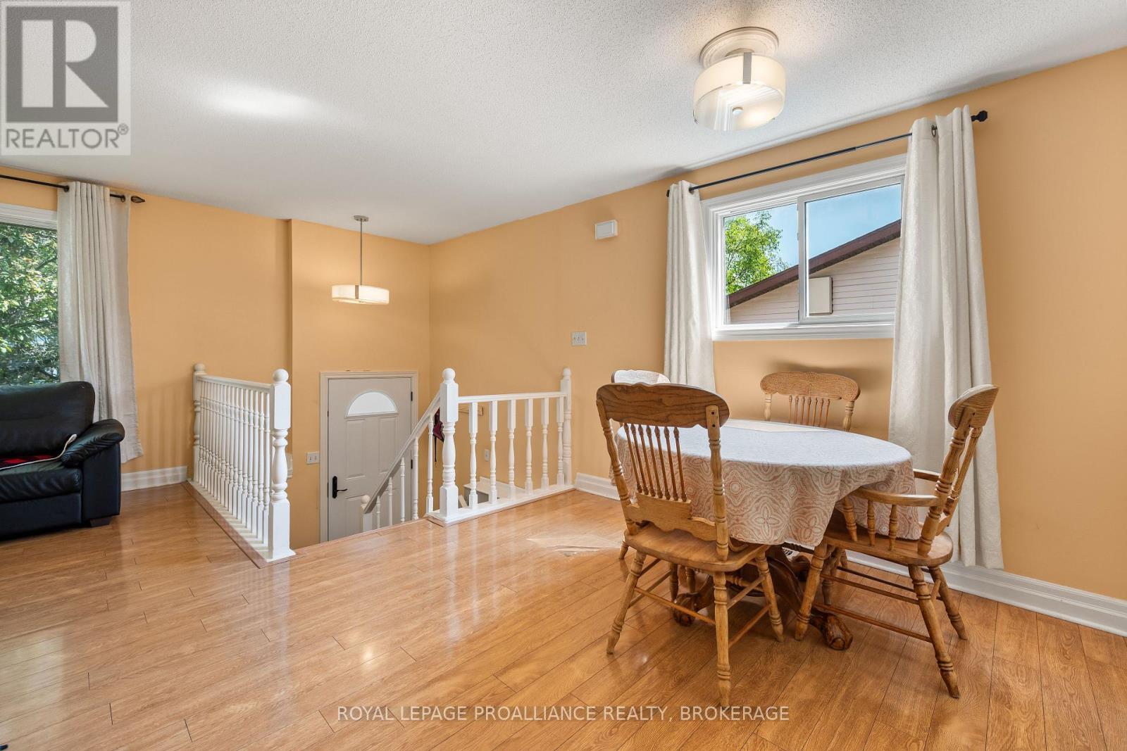 












957 OLD COLONY ROAD

,
Kingston (North of Taylor-Kidd Blvd),




Ontario
K7P1H5

