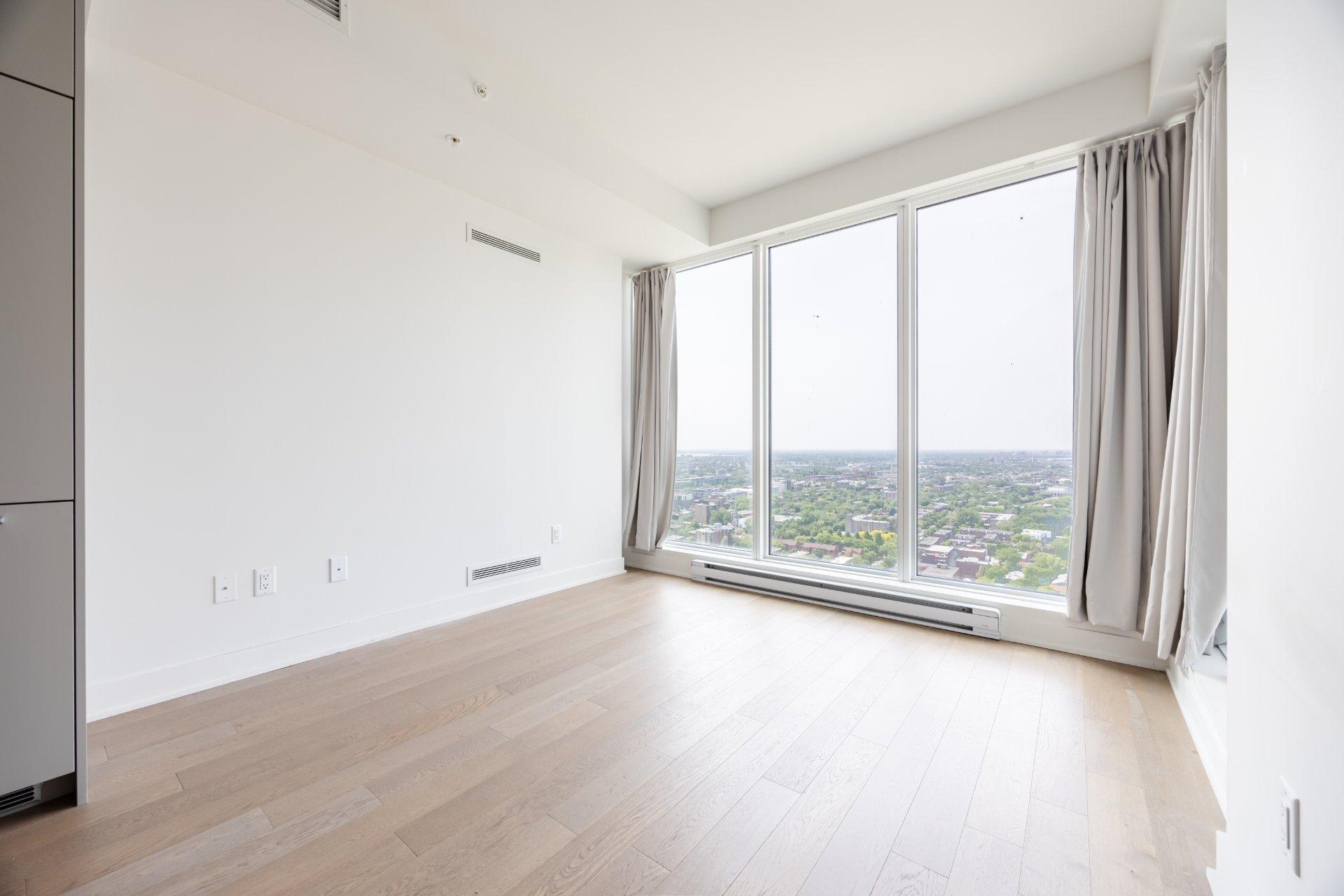 









1288


Rue St-Antoine O.

, 3601,
Montréal (Ville-Marie),




QC
H3C0C6

