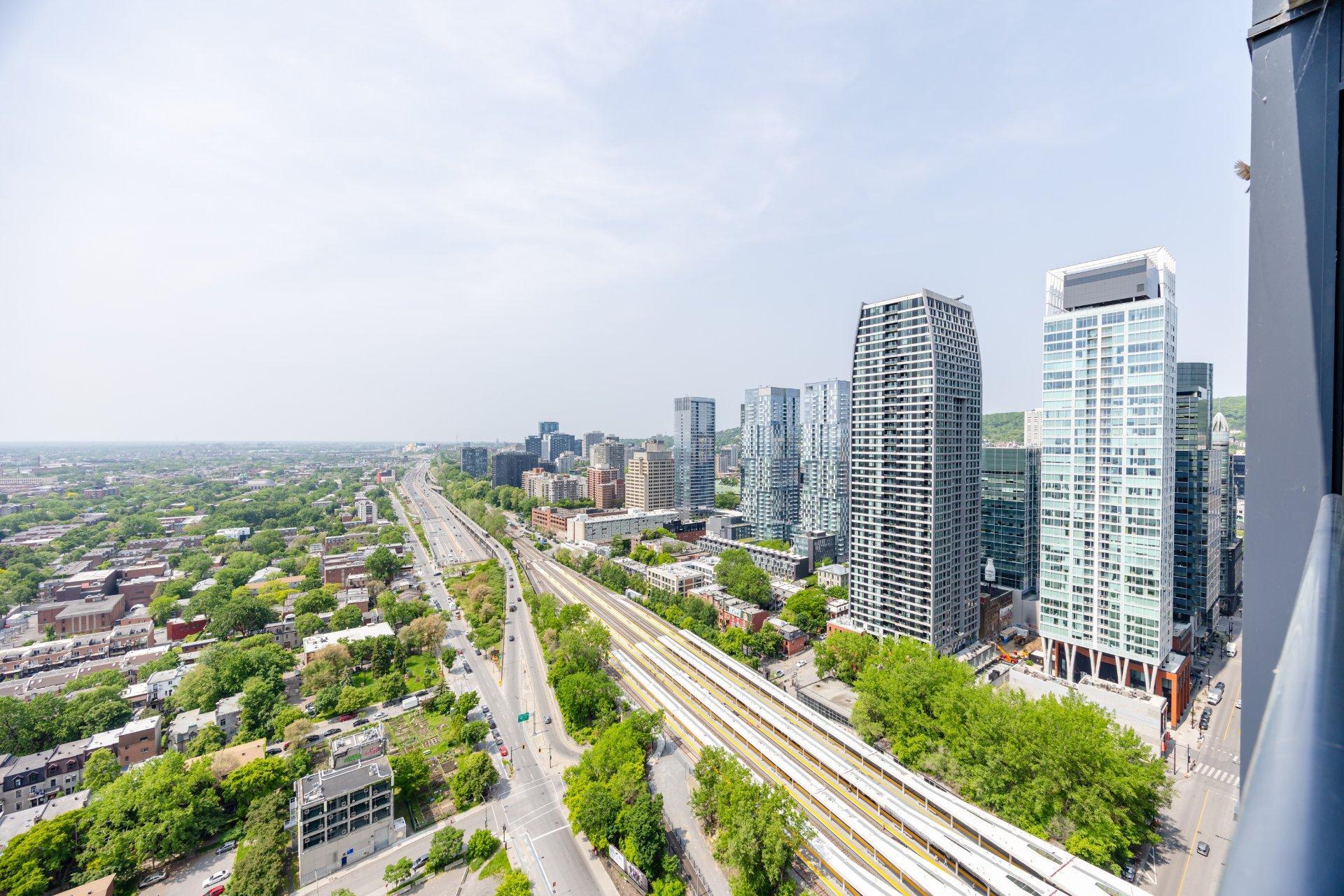 









1288


Rue St-Antoine O.

, 3601,
Montréal (Ville-Marie),




QC
H3C0C6

