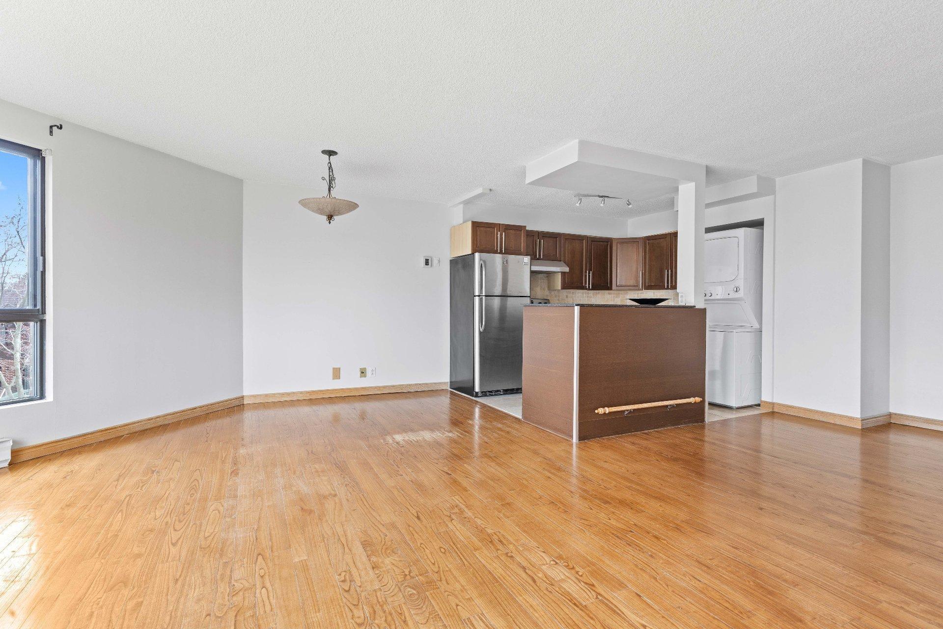 









175


Rue William-Paul

, 306,
Montréal (Verdun/Île-des-Soeurs),




QC
H3E1P1

