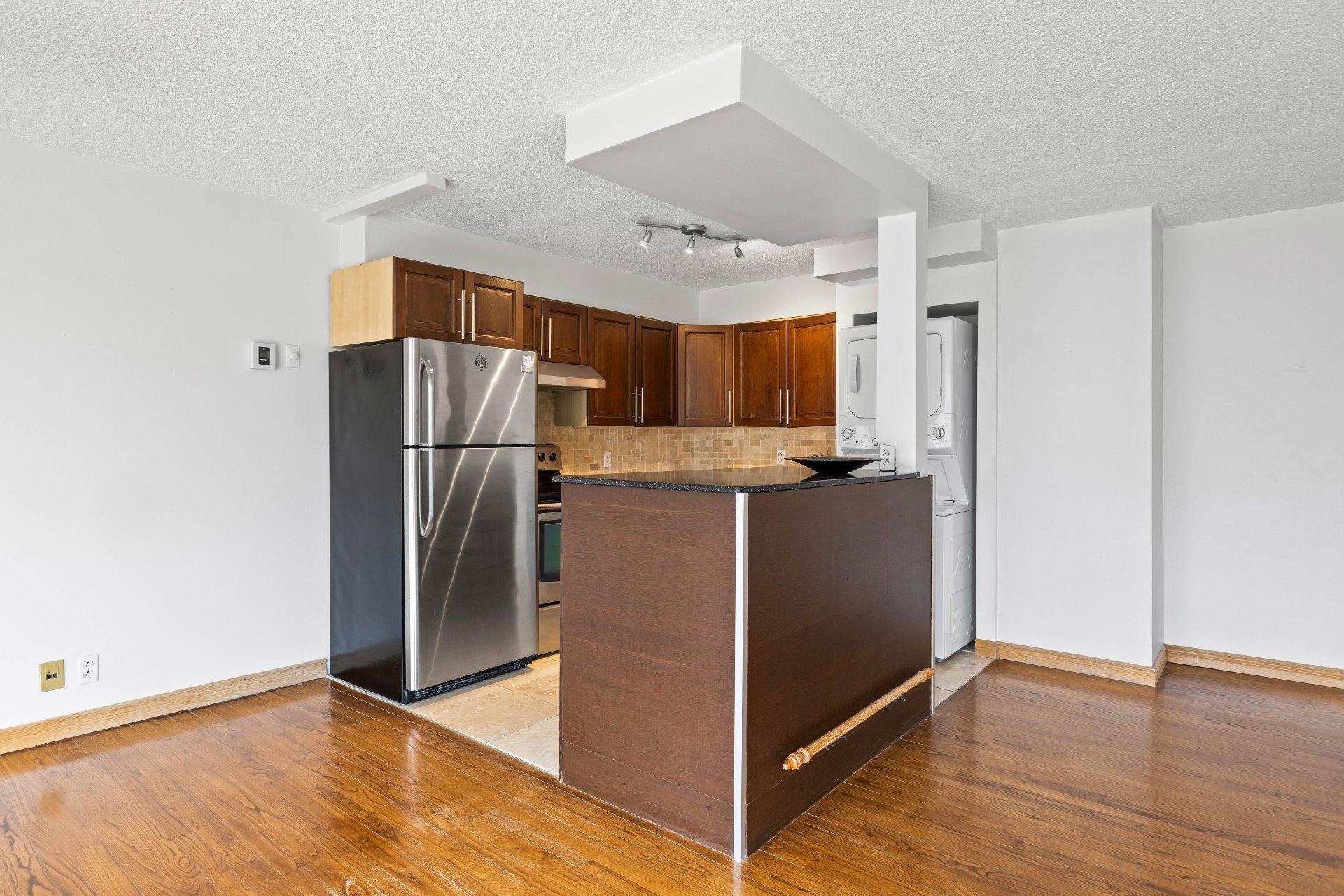 









175


Rue William-Paul

, 306,
Montréal (Verdun/Île-des-Soeurs),




QC
H3E1P1

