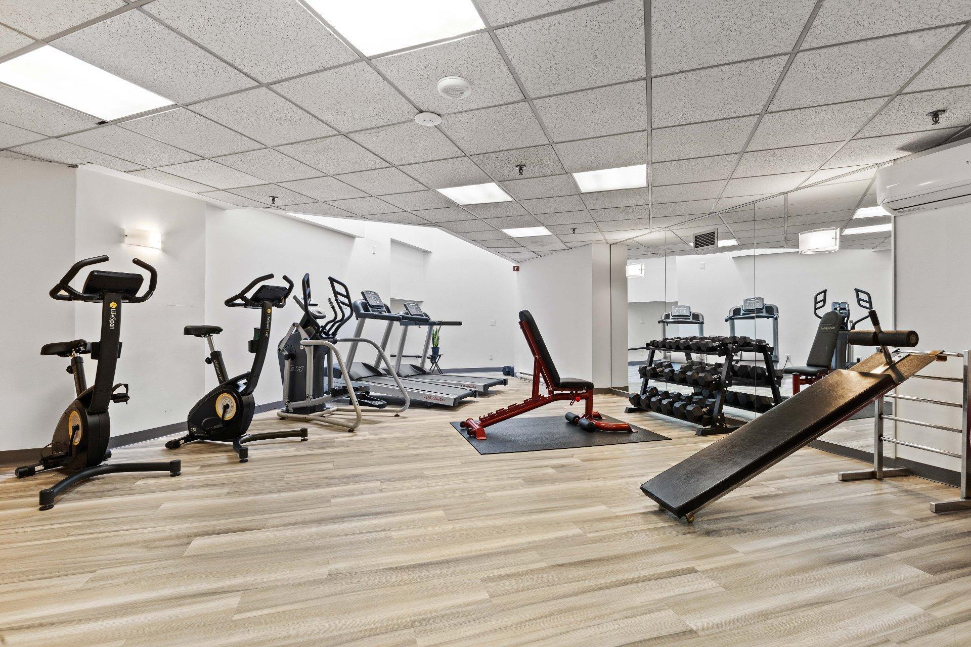 









175


Rue William-Paul

, 306,
Montréal (Verdun/Île-des-Soeurs),




QC
H3E1P1


