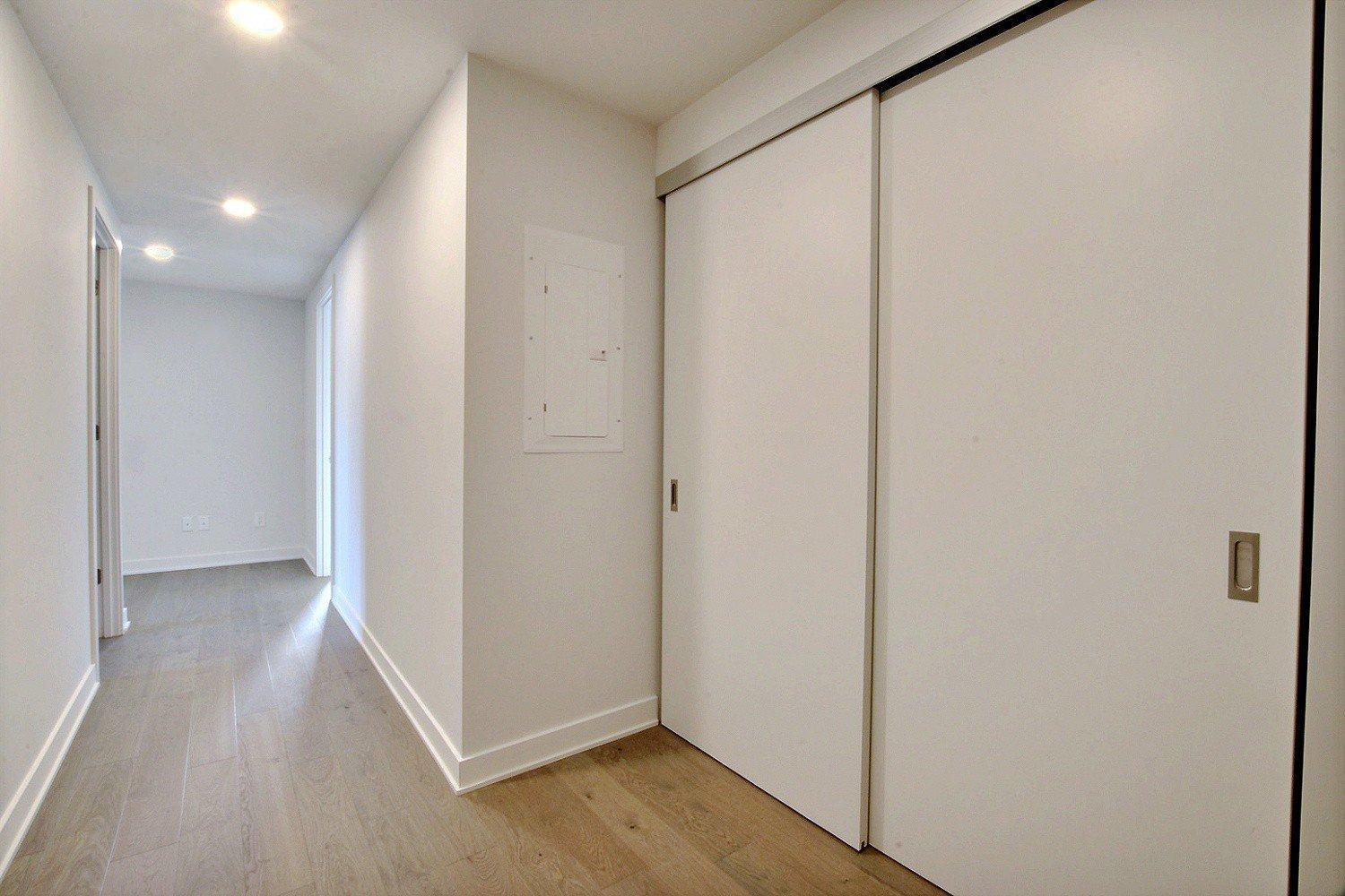 









1188


Rue St-Antoine O.

, 2202,
Montréal (Ville-Marie),




QC
H3C1B4

